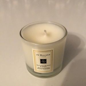 Jo Malone Nectarine Blossom & Honey Candle - White
